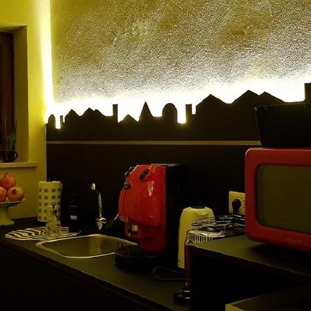 Cortile Gancia - Sweet House Bed and Breakfast Narzole Buitenkant foto