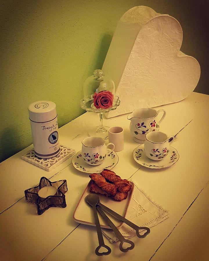 Cortile Gancia - Sweet House Bed and Breakfast Narzole Buitenkant foto
