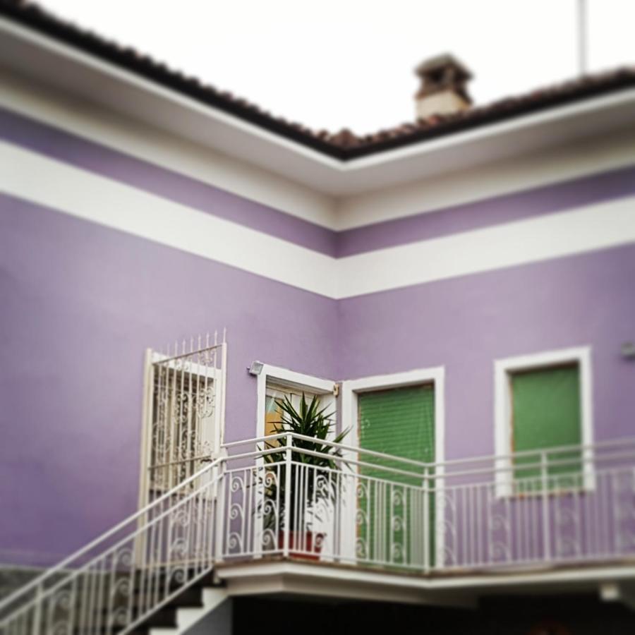 Cortile Gancia - Sweet House Bed and Breakfast Narzole Buitenkant foto